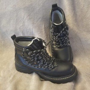 Black ALPINETEK padded Hi-cut casual rugged boots Size 8